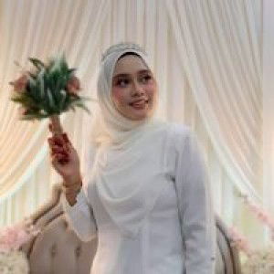 Aina Hazrina profile icon