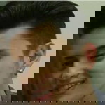 Ie JE Naviess profile icon