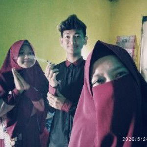 yaneu yanuari profile icon