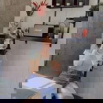 Juthaporn Chalom profile icon