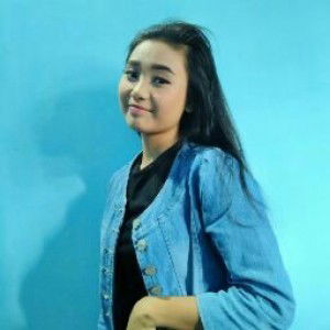 riaasna walida profile icon