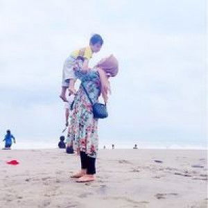 Novi Yani Saputri profile icon