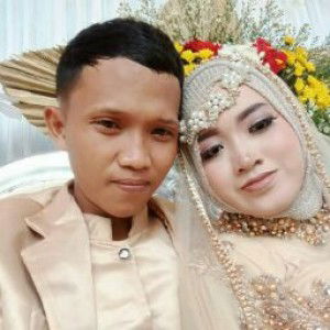 Siti Humaeroh profile icon