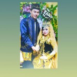 Nike Cahyati profile icon