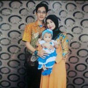 Nana Dahliana profile icon