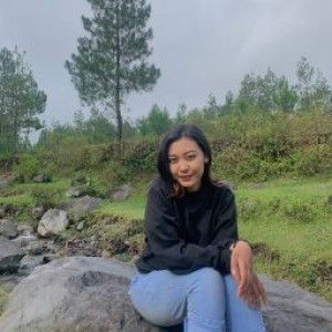 famelia falsafah profile icon