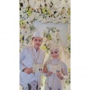 Dessy Komala profile icon