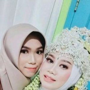 Yuniandini P profile icon