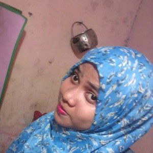 Arini Zahra profile icon