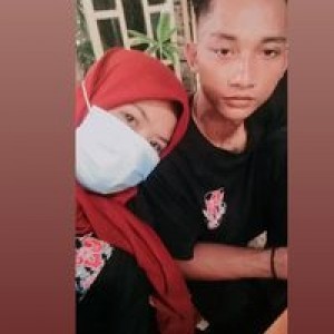 Isnaini hidayah profile icon