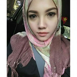 Rina Oktaviani profile icon