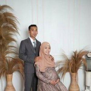 Aprilia Sari profile icon