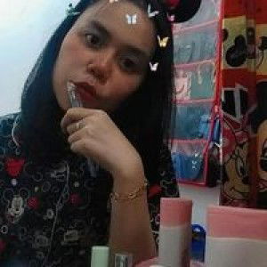 Lhaella Pratama profile icon