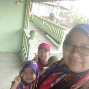 Khairul Bariah binti Hashim profile icon