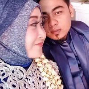 Bule'Dewi Syarif Zain profile icon