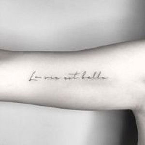 La Vie Est Belle profile icon