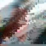 Nia Daniati profile icon