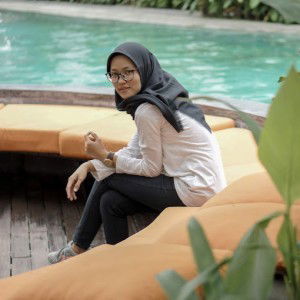 tika romadhon profile icon