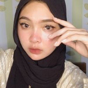 Intan Eka Apriliani profile icon