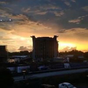 Husna Hanani profile icon