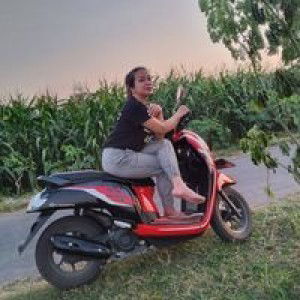 YouLii NuAmoorea Tulungagung profile icon