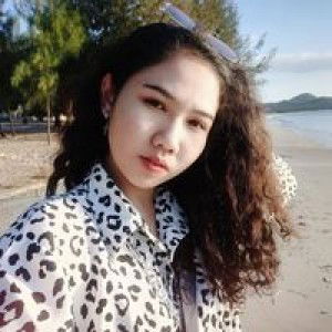 Peemai Suparat profile icon