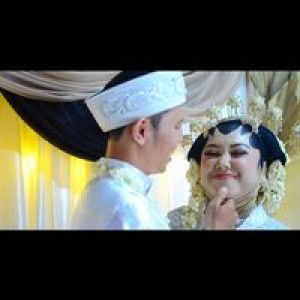 Erni Dahlia Binti Dahlan profile icon