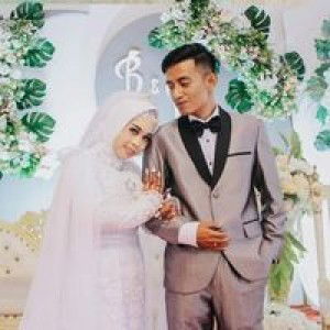 Dwi Lestari profile icon