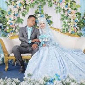 Ade Sriwulandari profile icon