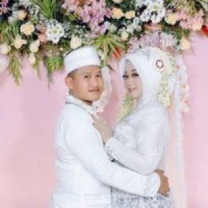 Okta Ayu Wardani profile icon