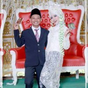 Binti Khusnainiah profile icon