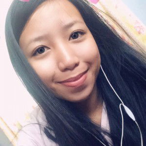 m. roxcella1712 profile icon