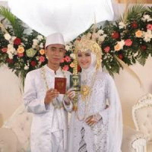 Julia Dwi Pratiwi profile icon