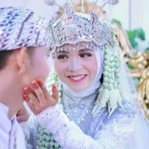 Thiya Agustin profile icon