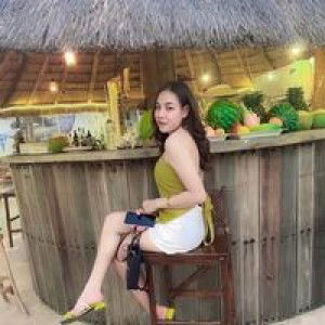 Chom Chompoo profile icon