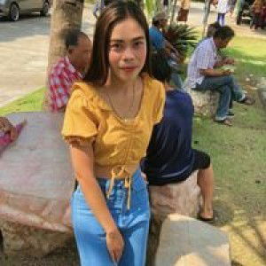 ออมสิน บุษกร profile icon