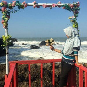 Heni Iriani profile icon