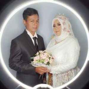 Septi Dina Isnatika profile icon