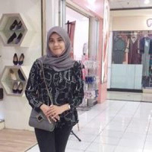 Hanik Naila profile icon