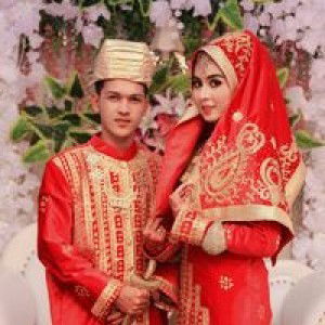 Riska Wahyuni profile icon