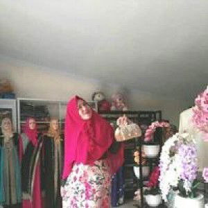 puji astuti profile icon