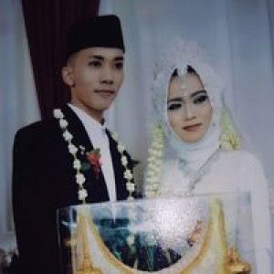 Hikmah Nuraeni profile icon