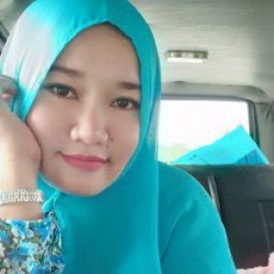 Astuti Deni profile icon