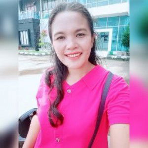 Esna Manurung profile icon