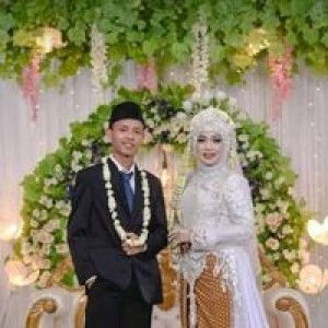 Rizka Squarpant profile icon