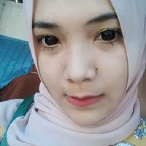 Dwi Lestari profile icon