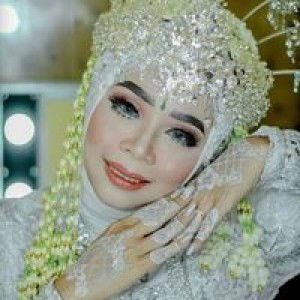 Euis Sartika profile icon