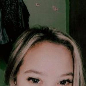 Indah Eswe profile icon