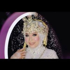 Rina Mardiana S profile icon