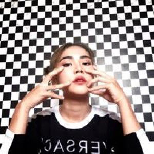 Eye Indy Dark profile icon